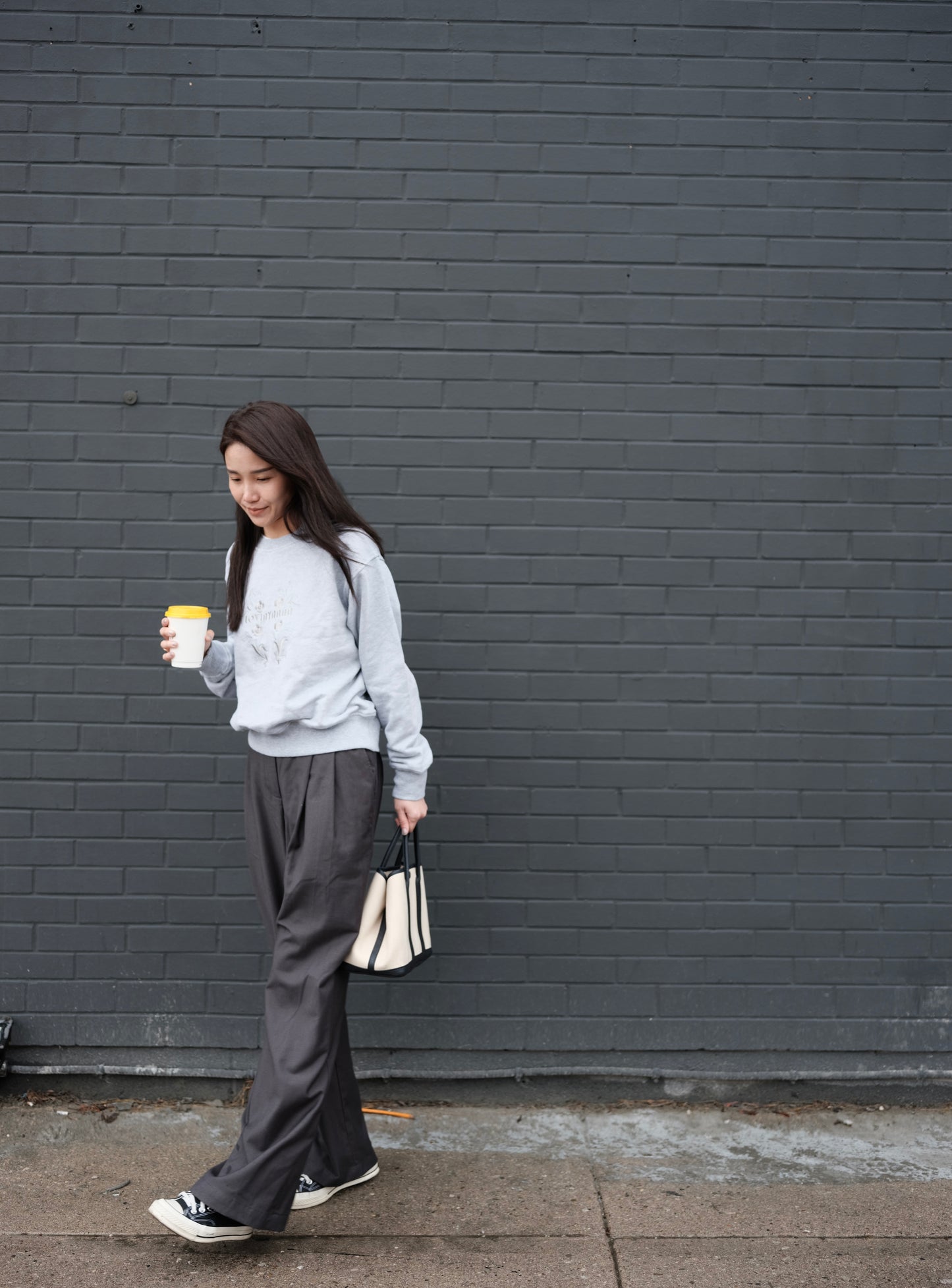 Embroidered Sweatshirt – Light Grey