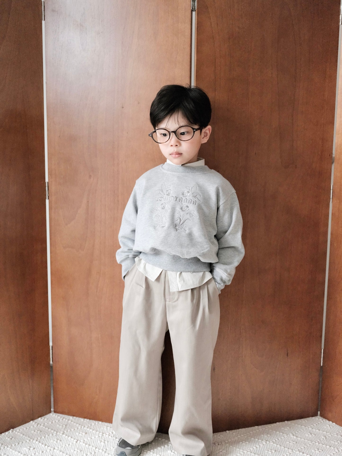 Embroidered Sweatshirt – Light Grey